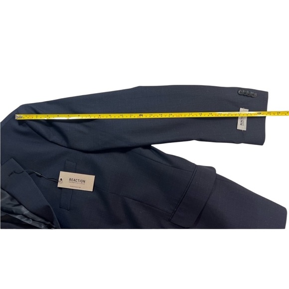 Kenneth Cole REACTION Techni-Cole Stretch Slim Fit Blazer, Navy Blue, 44R, NWT - Picture 10 of 11
